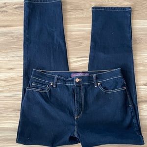 Gloria Vanderbilt Amanda dark wash jeans